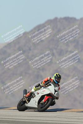 media/Oct-02-2025-Racers Edge (Thu) [[2c91cb6ab3]]/3-B Group/Session 4-Turn 9 (120pm)/